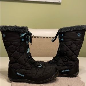 Girls Columbia Minx MID II WP Snow Boots Sz 3